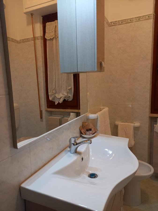 Bilocale Climatizzato A 850m Dalla Casa Katia Apartment Marina di Massa