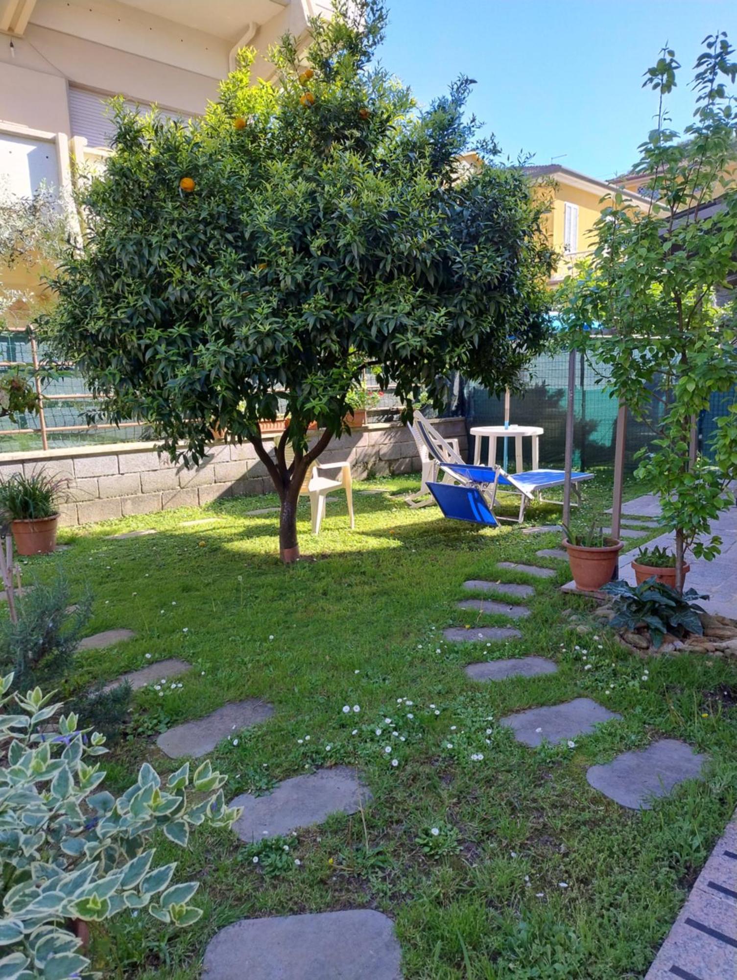 Bilocale Climatizzato A 850m Dalla Casa Katia * Marina di Massa